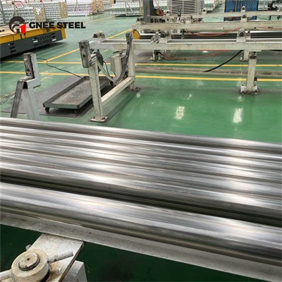 Trubky EFW z nerezové oceli ASTM A358 třídy 304